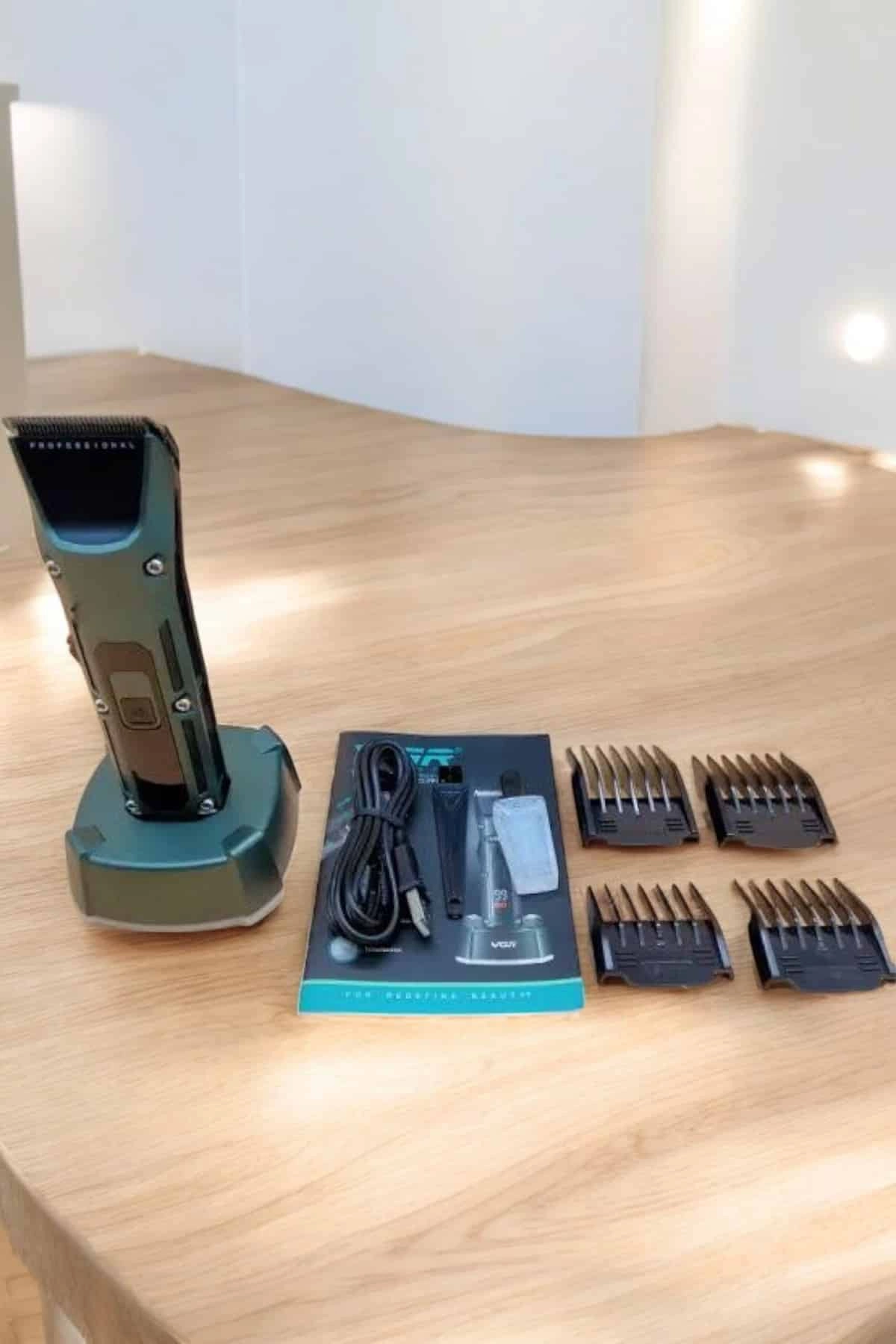 Tıraş Makinesi Dijital Göstergeli Turbo Motor Paslanmaz Çelik ( Lisinya )