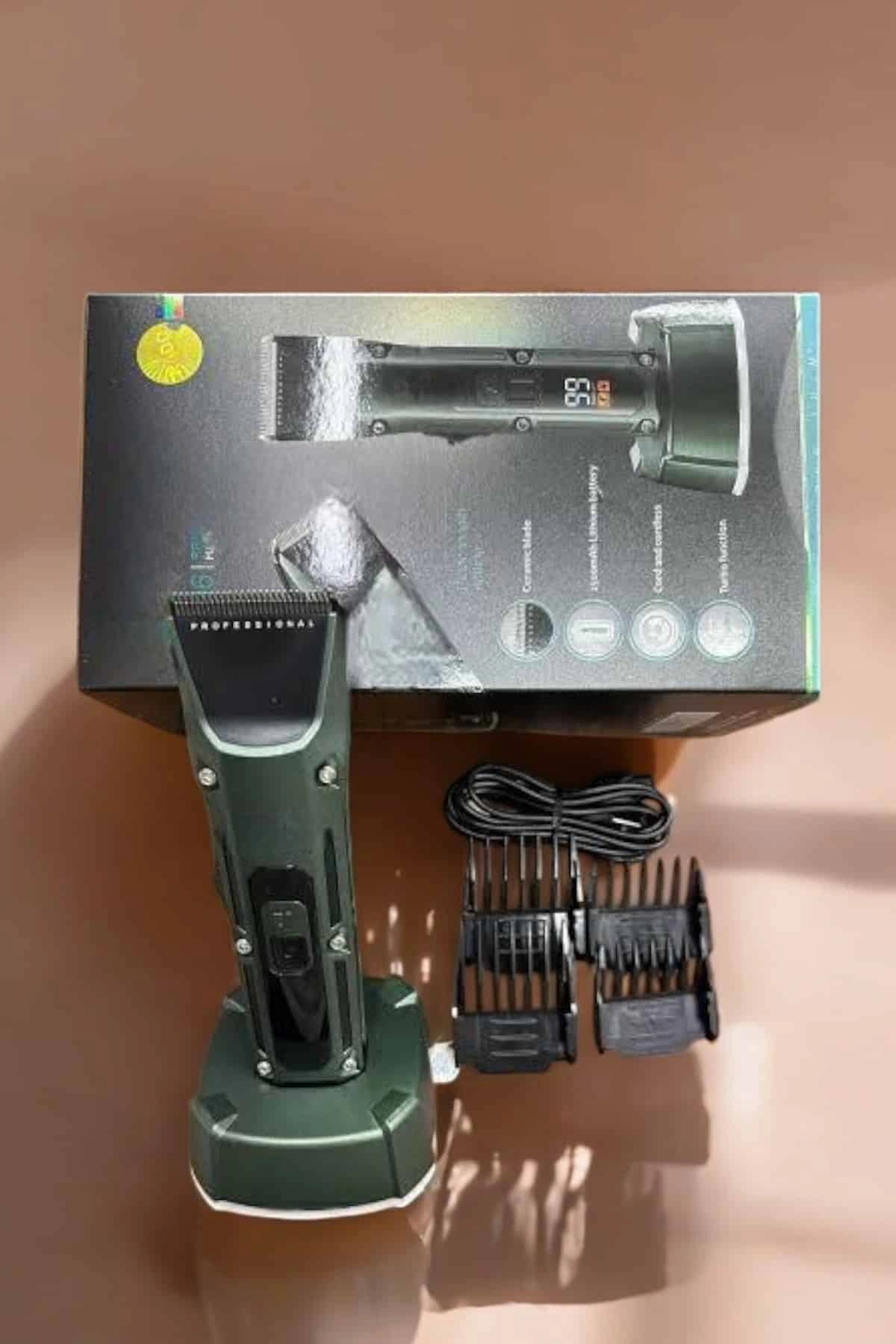 Tıraş Makinesi Dijital Göstergeli Turbo Motor Paslanmaz Çelik ( Lisinya )