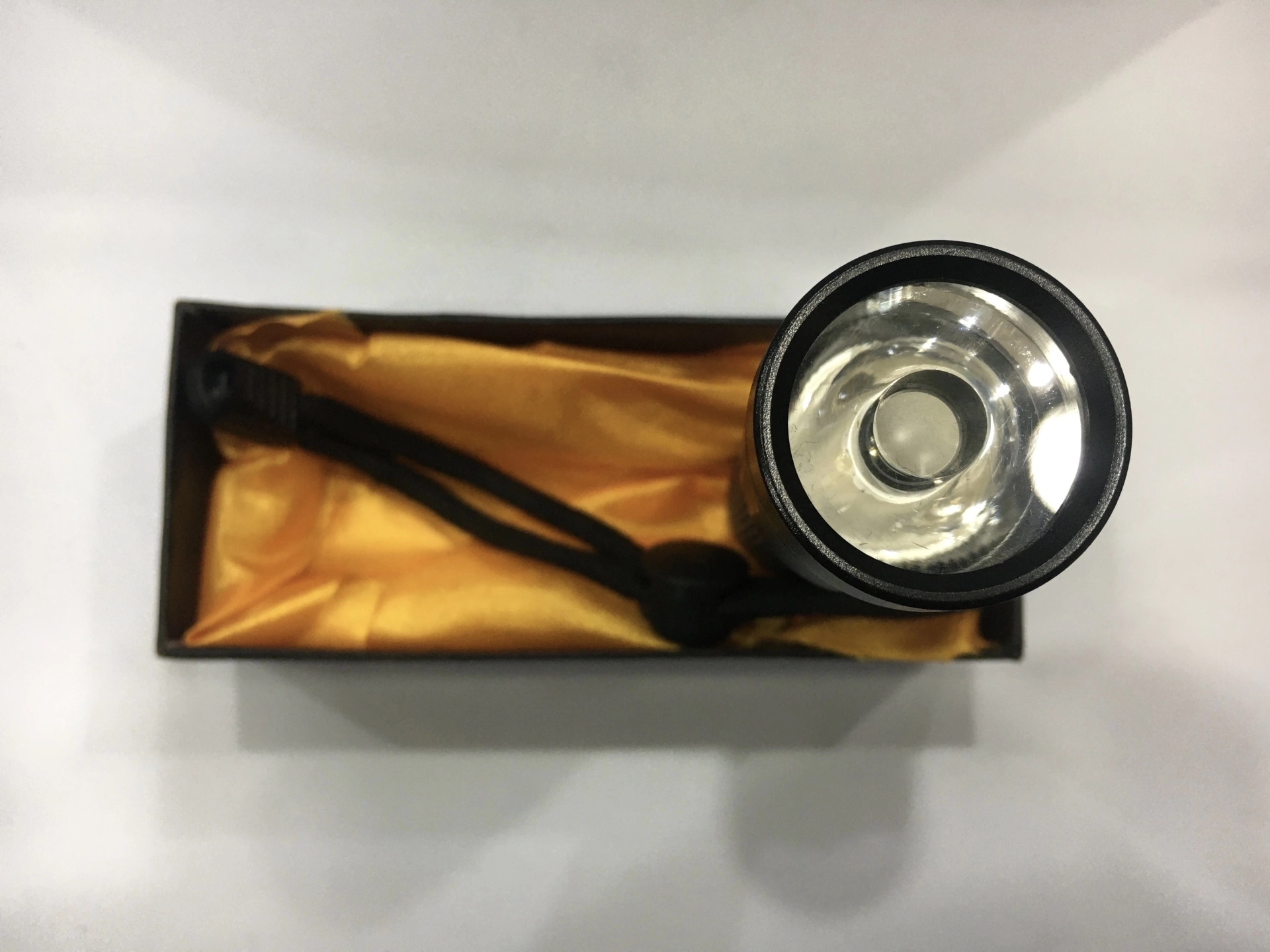 Trnikula Beyaz Led Işıklı Mini Fener D35 ( Lisinya )