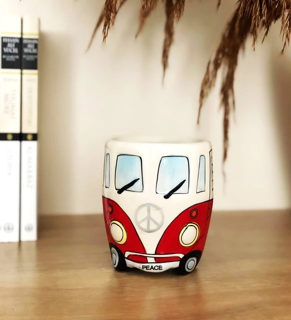 Vosvos Tasarımlı Kupa Bardak ( Lisinya ) Vosvos Tasarımlı Kupa Bardak ( Lisinya )