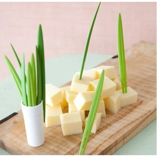 Yaprak Şeklinde Kokteyl Çubukları ( Lisinya ) Yaprak Şeklinde Kokteyl Çubukları ( Lisinya )