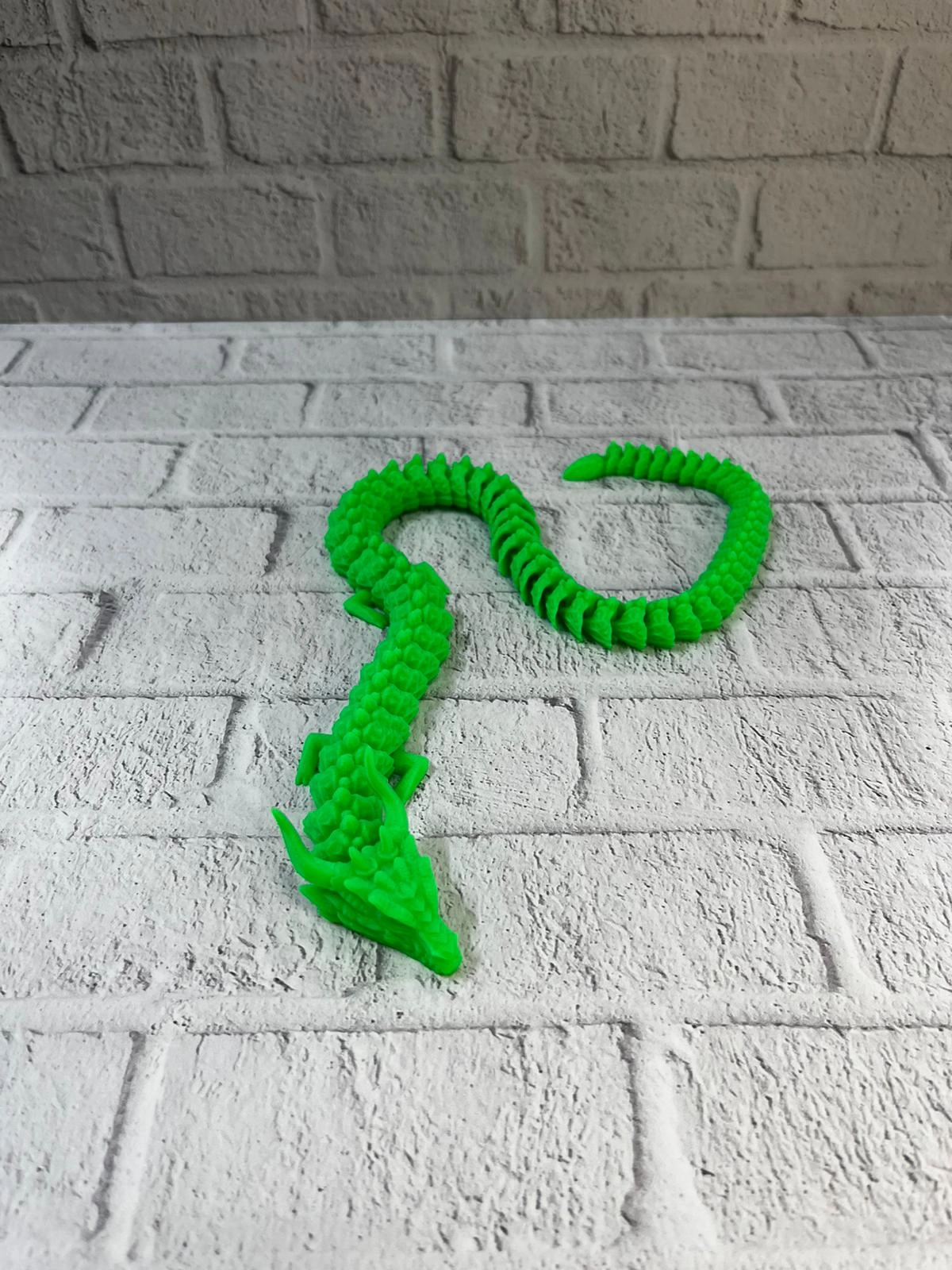 Yeşil Hareketli Ejderha Figürü Esnek Gövdeli Fantastik Dekor 60 Cm ( Lisinya )