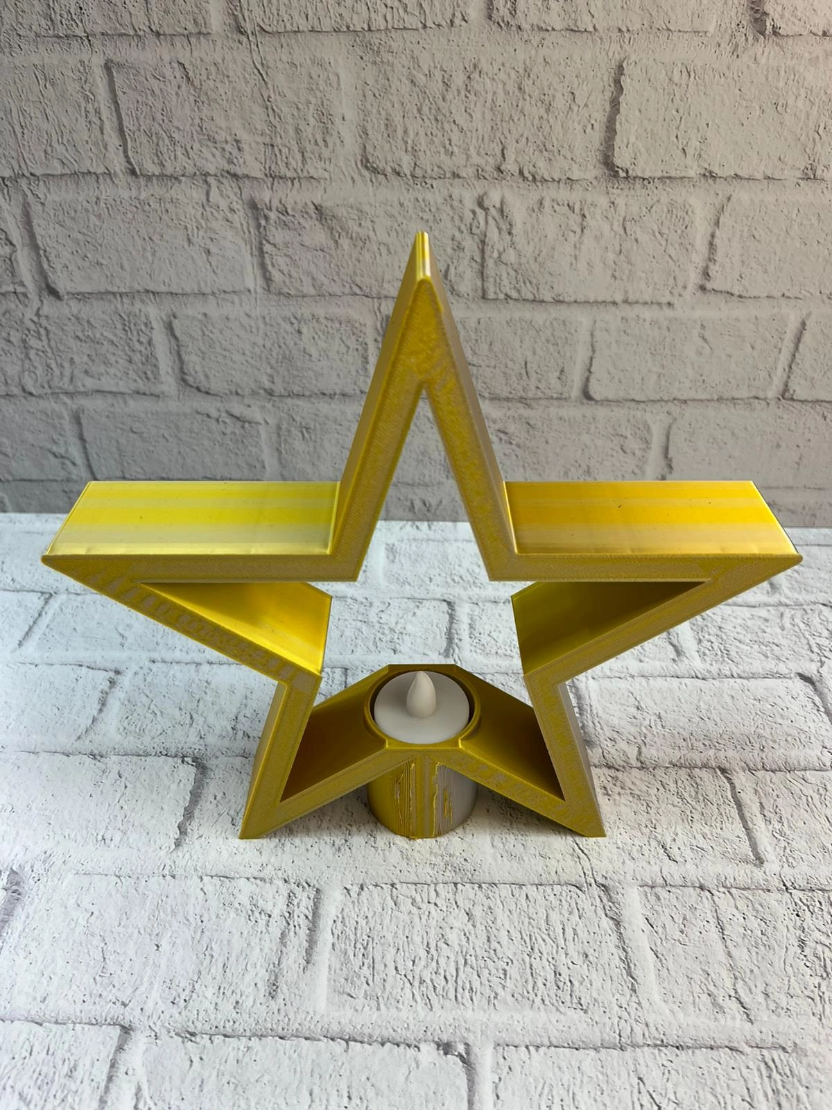 Yıldız Şeklinde Sarı Mumluk Loş Işık Ev Aksesuarı ( Lisinya ) Yıldız Şeklinde Sarı Mumluk Loş Işık Ev Aksesuarı ( Lisinya )