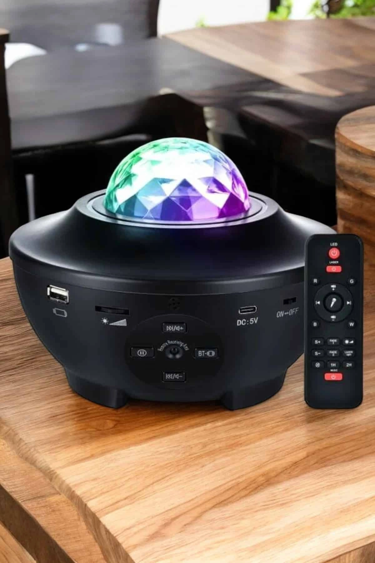 Yıldızlı Gökyüzü Projektörü Uzaktan Kumandalı Çocuklara Özel Şarjlı ( Lisinya )