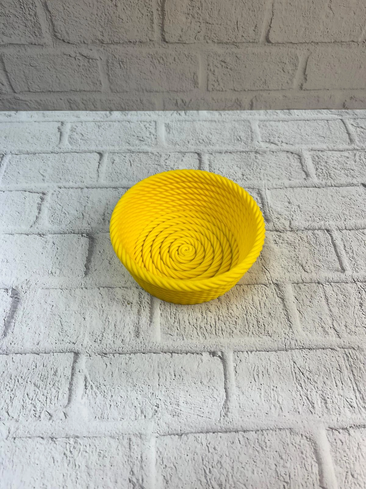 Yuvarlak Çerezlik Sarı Canlı Renkli Dekoratif Sunum Kasesi ( Lisinya ) Yuvarlak Çerezlik Sarı Canlı Renkli Dekoratif Sunum Kasesi ( Lisinya )