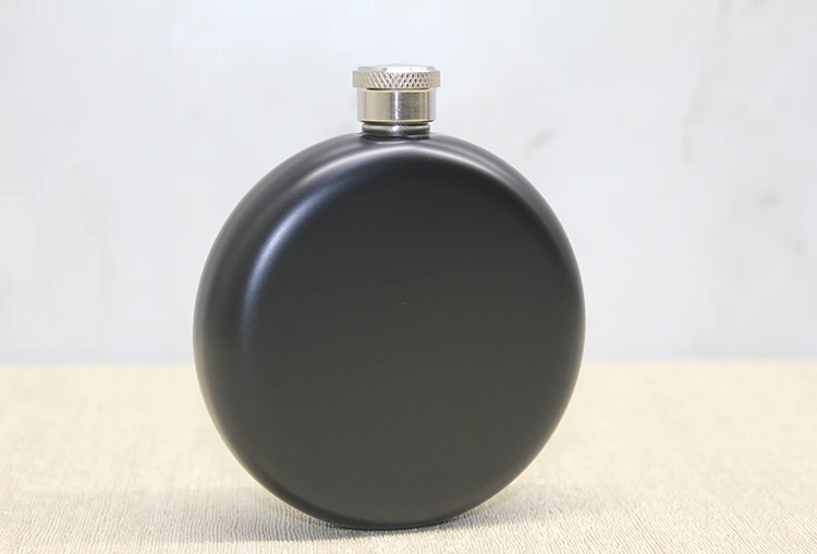 Yuvarlak Tekli Matara 5 Oz Siyah ( Lisinya ) Yuvarlak Tekli Matara 5 Oz Siyah ( Lisinya )