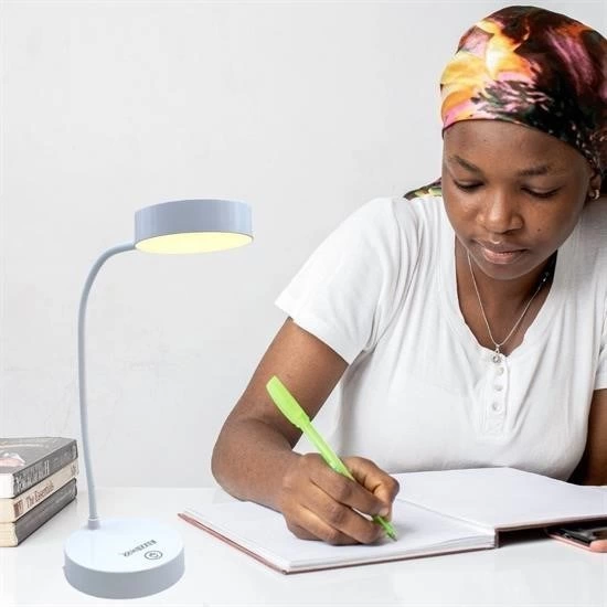 Yuvarlak Usbli Dokunmatik 3 Kademeli 360 Derece Özel Göz Korumalı Led Lityum Masa Lambası ( Lisinya ) Yuvarlak Usbli Dokunmatik 3 Kademeli 360 Derece Özel Göz Korumalı Led Lityum Masa Lambası ( Lisinya )