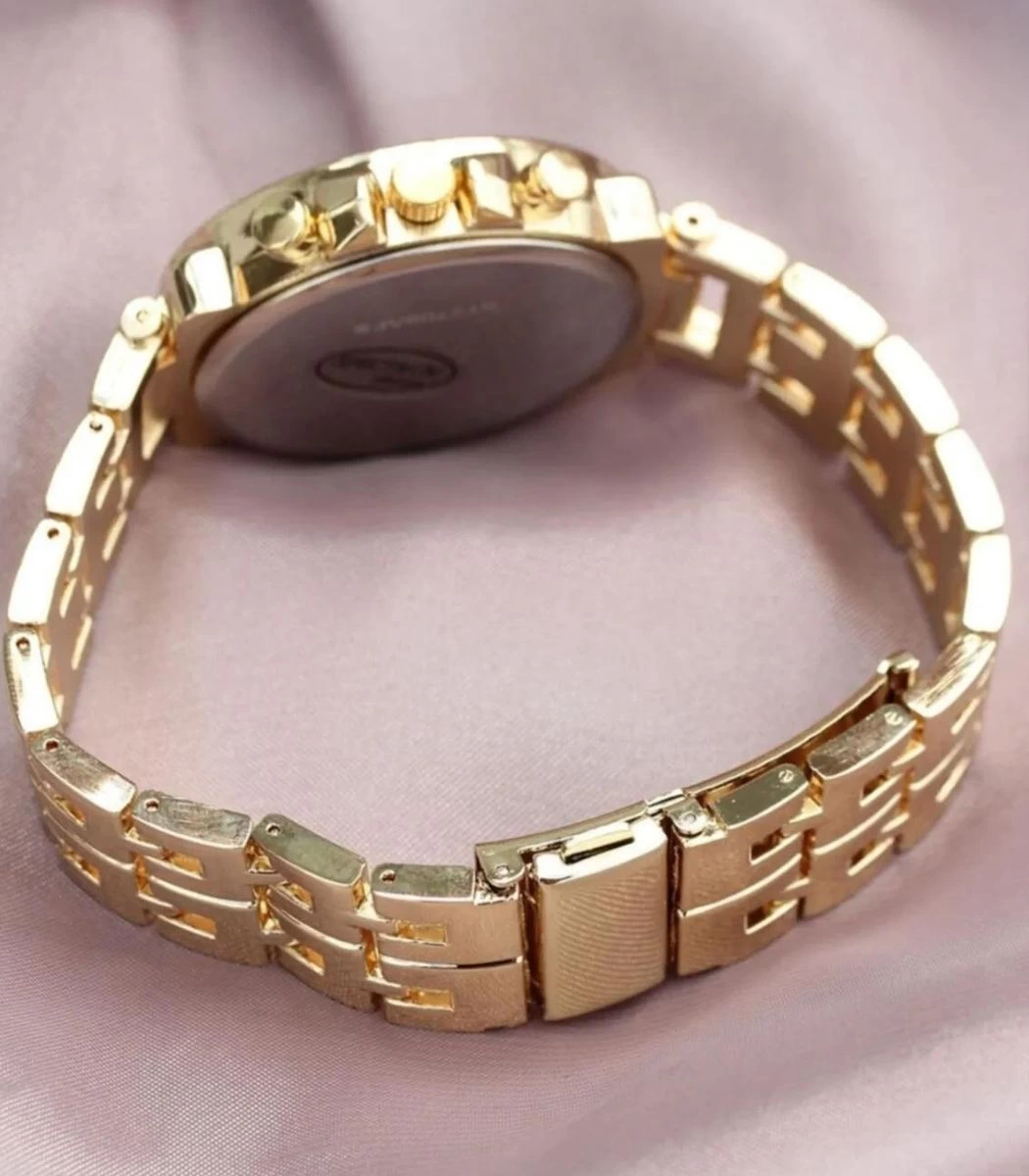 Zarif Ve Şık Özel Tasarım Zirkon Taşlı Metal Bayan Kol Saati (gold) ( Lisinya ) Zarif Ve Şık Özel Tasarım Zirkon Taşlı Metal Bayan Kol Saati (gold) ( Lisinya )