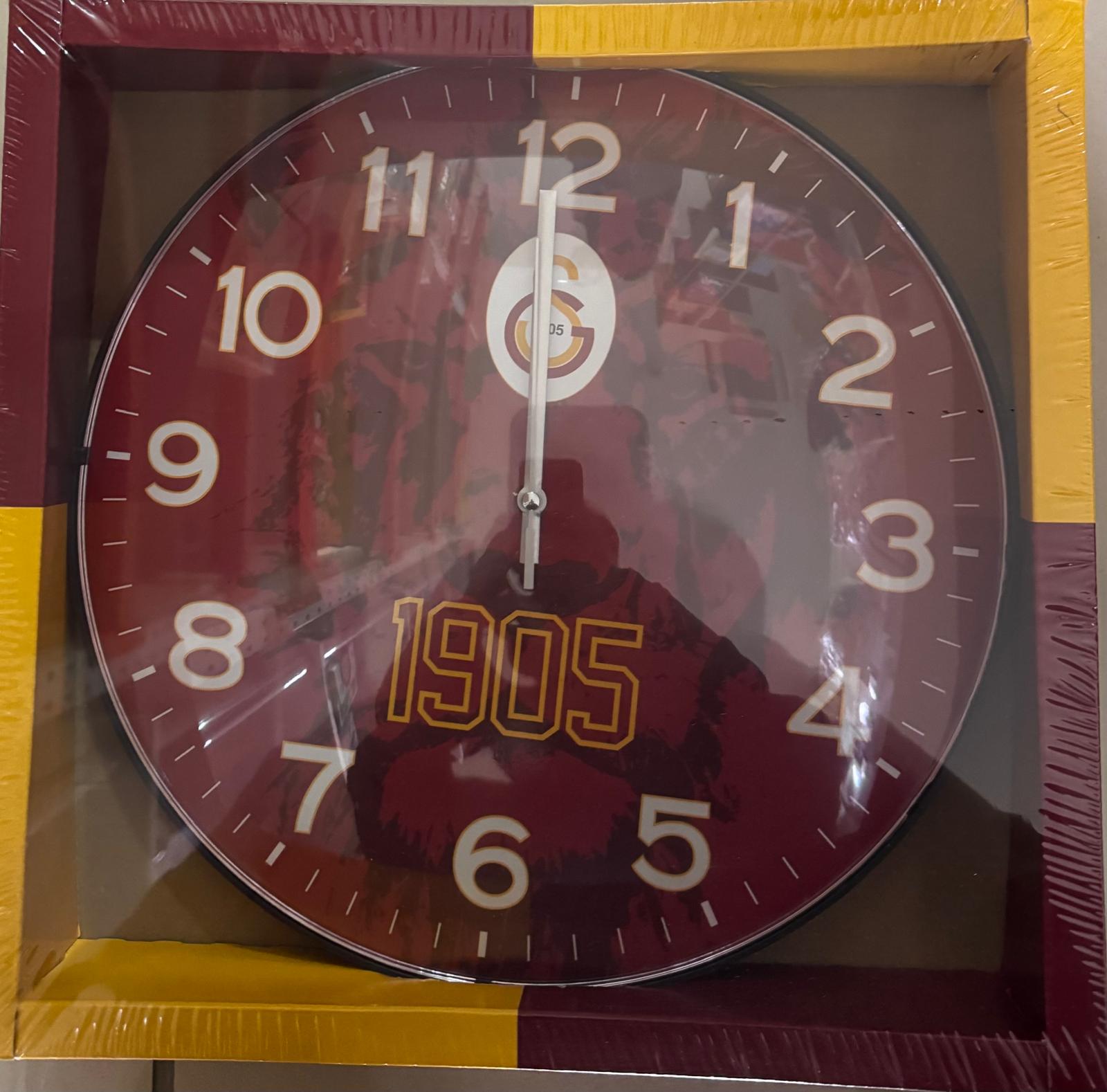 Duvar Saati 1905 Kırmızı Duvar Saati 1905 Kırmızı