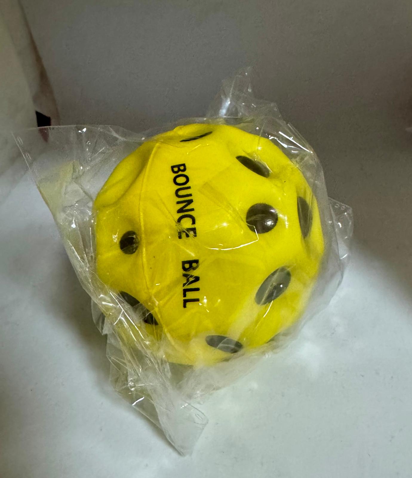 Yükseğe Zıplayan Top Sarı 1 Adet Yükseğe Zıplayan Top Sarı 1 Adet