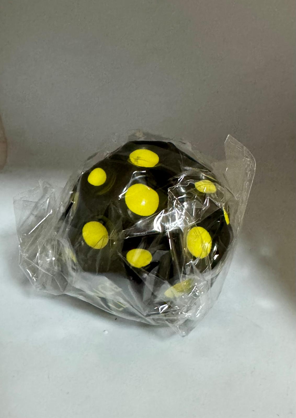 Yükseğe Zıplayan Top Siyah 1 Adet Yükseğe Zıplayan Top Siyah 1 Adet