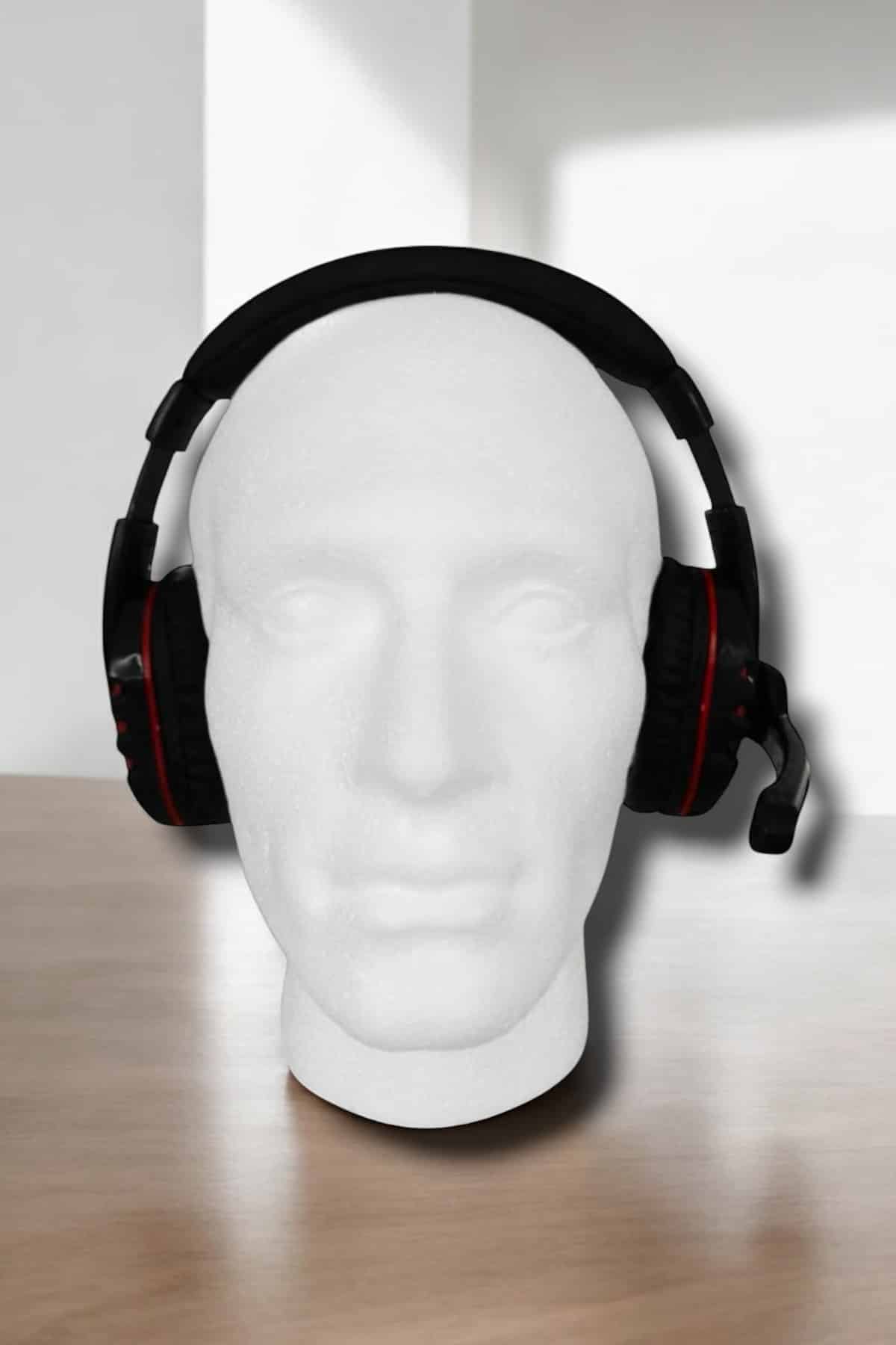 Güçlü Bass ve Suya Dayanıklı, Kablolu Oyuncu Kulaklığı ile Kesintisiz Deneyim - Lisinya