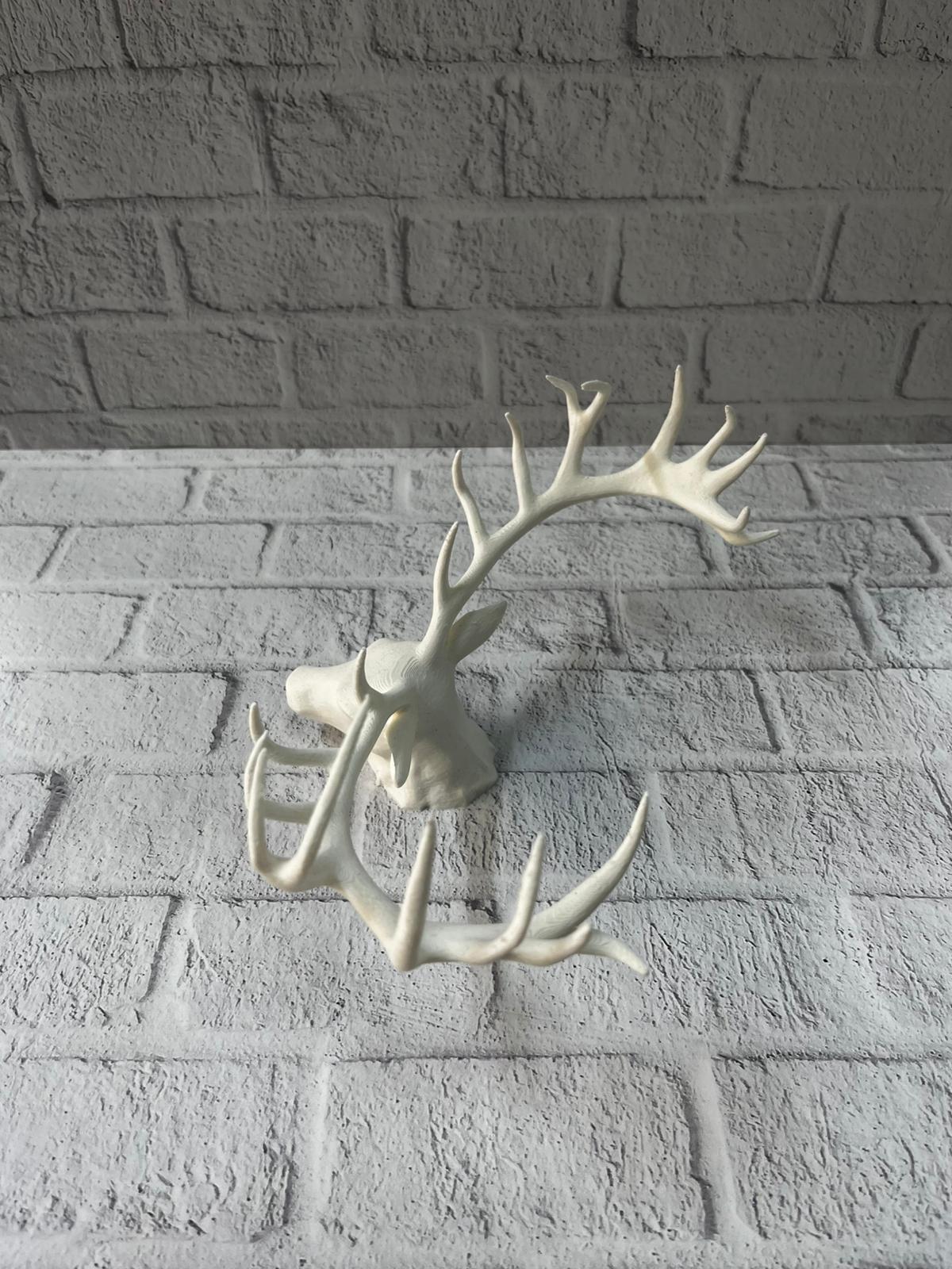 25 cm Estetik Geyik Figürü Şık Ev Ofis Dekorasyonu - Lisinya