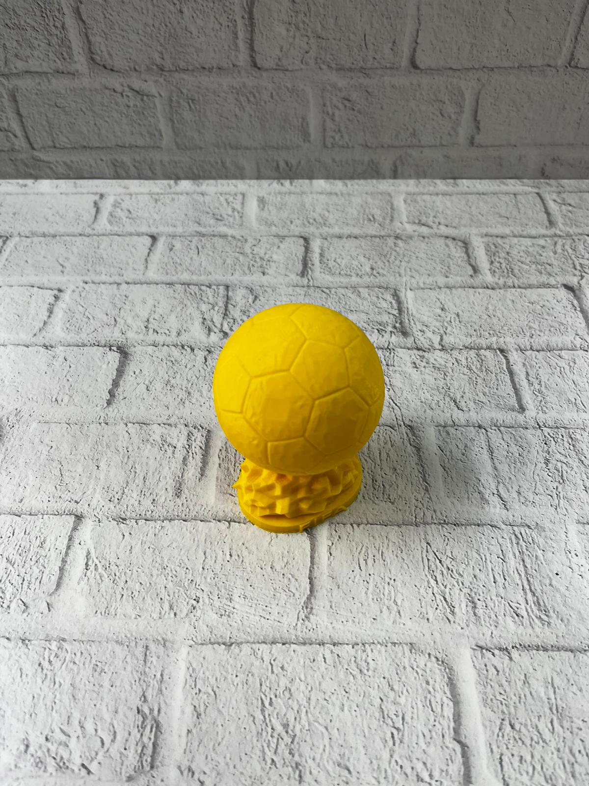 Mini FIFA Futbol Topu Biblo Sarı Renk 10cm Spor Temalı Dekor - Lisinya