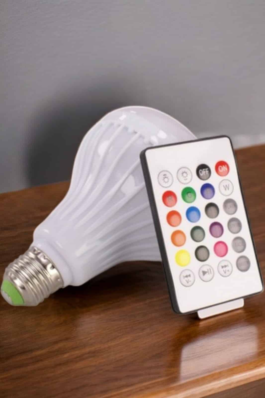 Kablosuz Bluetooth Hoparlör Led Lamba - Lisinya