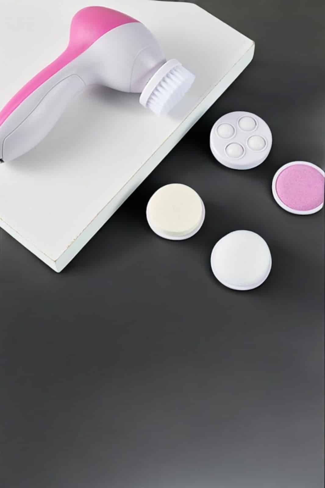 5 Fonksiyonlu Kablosuz Yüz Temizleme Cihazı ile Derinlemesine Cilt Bakımı - Lisinya 5 Fonksiyonlu Kablosuz Yüz Temizleme Cihazı ile Derinlemesine Cilt Bakımı - Lisinya