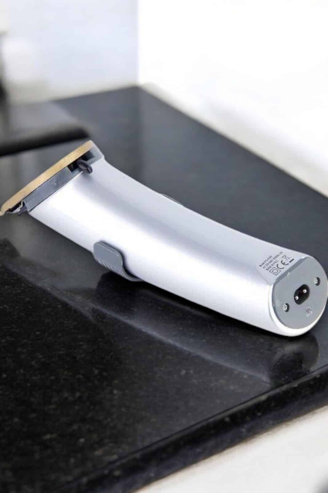 4 Taraklı Taşınabilir Profesyonel Saç ve Sakal Kesme Tıraş Makinesi - Lisinya