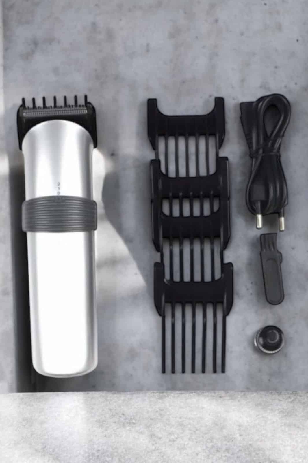 4 Taraklı Taşınabilir Profesyonel Saç ve Sakal Kesme Tıraş Makinesi - Lisinya