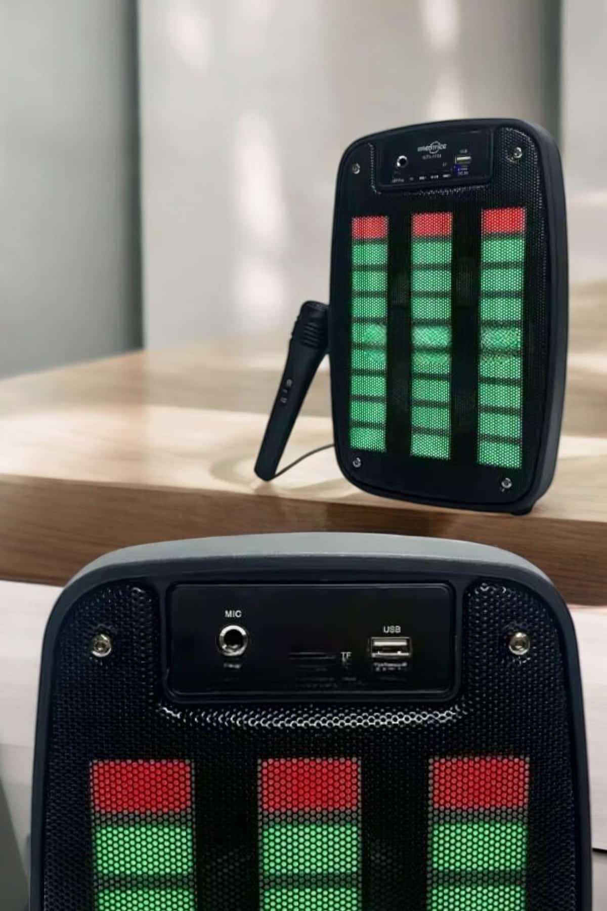 Kablosuz Bluetooth Hoparlör Taşınabilir 6.5 inç LED Işık Kareoke - Lisinya Kablosuz Bluetooth Hoparlör Taşınabilir 6.5 inç LED Işık Kareoke - Lisinya