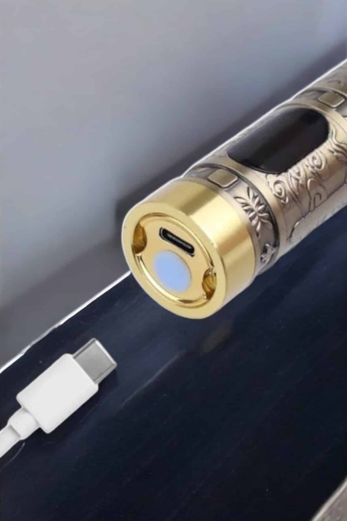 Çizik Tıraş Makinesi Şarjlı Paslanmaz Çelik Bıçaklı Uzun Ömürlü - Lisinya