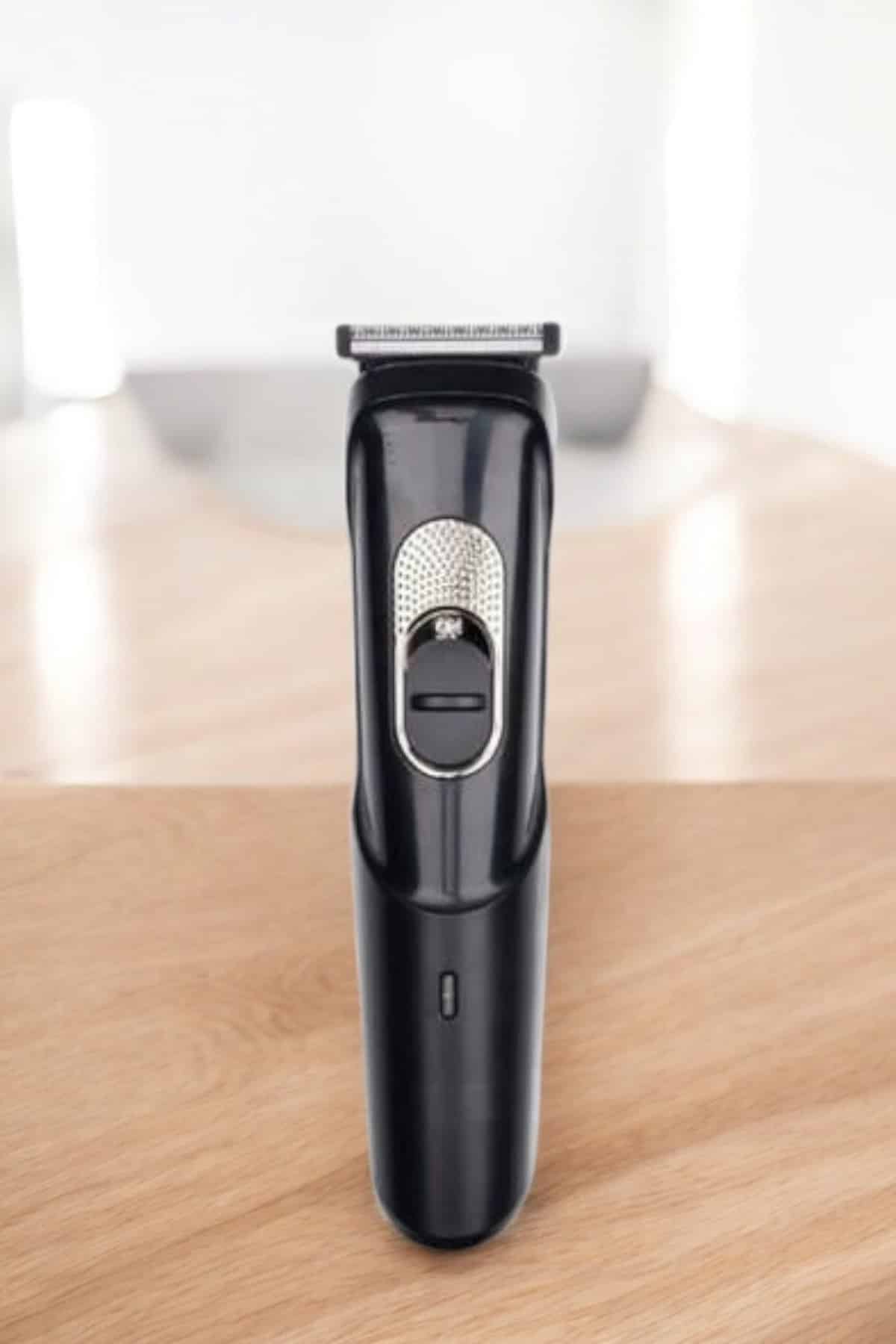 Saç Sakal Tüy Kısaltma Makinesi  Lazer Epilasyon Öncesi Ense Kesme Makine - Lisinya