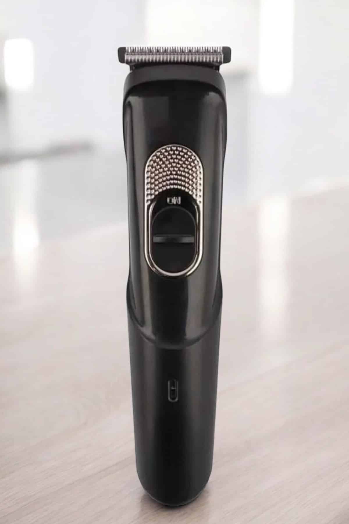 Saç Sakal Vücut Şarjlı Kablosuz Tıraş Makinesi Profesyonel Paslanmaz Çelik - Lisinya