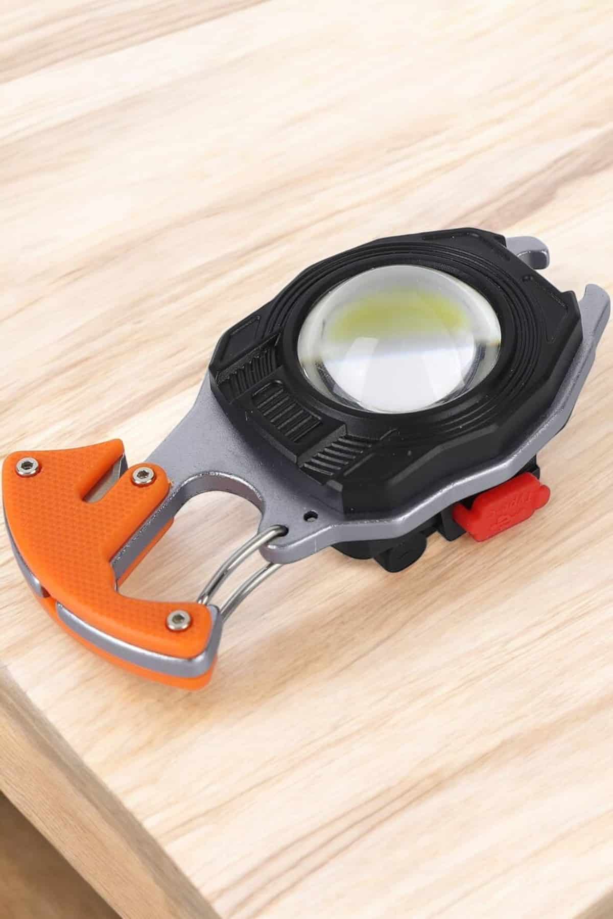 El Feneri Çakmaklı Kapak Açma Düdük Toravida Acil Durum Seti - Lisinya