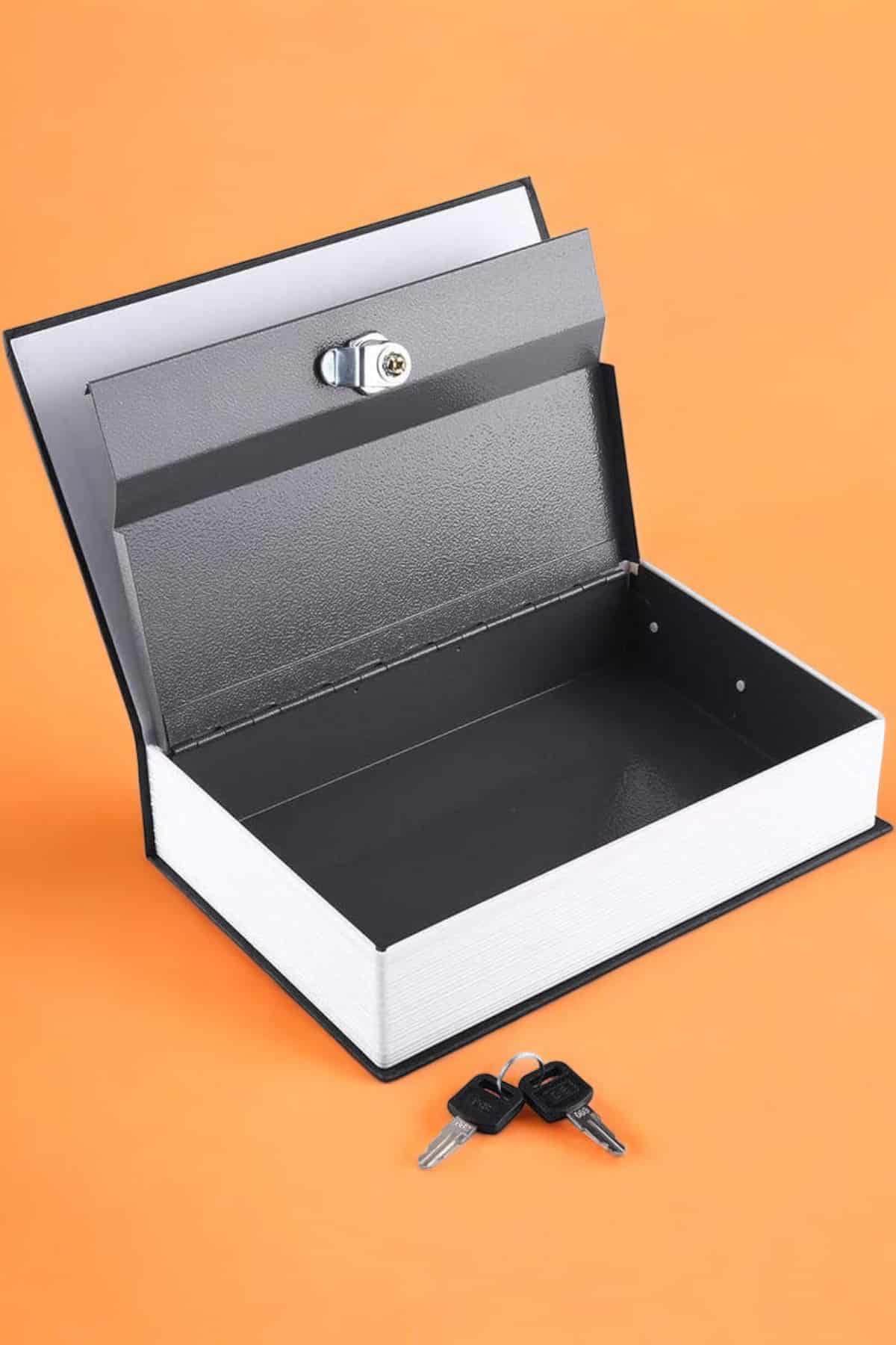 Gizli Kasa İngilizce Sözlüğü Kitap Görünümlü Anahtarlı Gizli Mini Çelik Kasa Kilitli - Lisinya