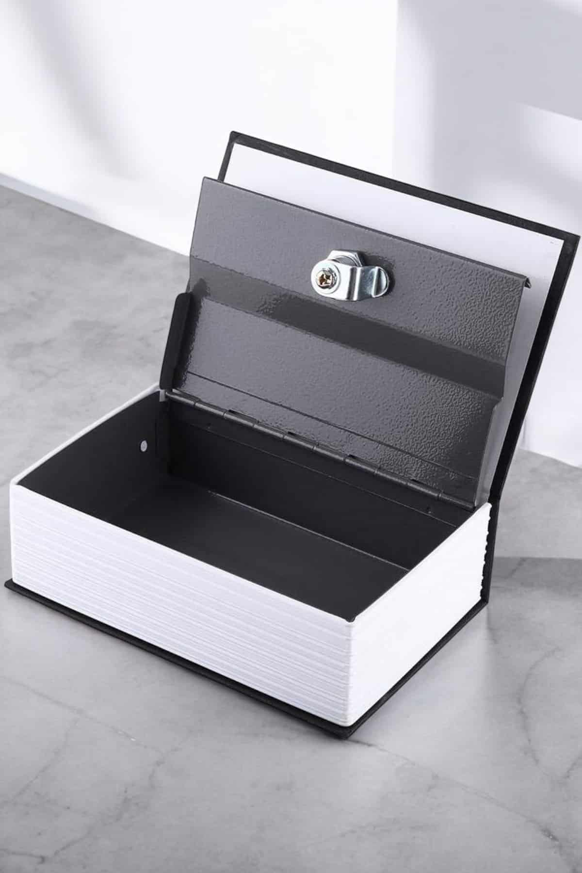 Büyük Boy Anahtarlı Kitap Görünümlü Gizli Kasa Çelik Kasa Altın Kasası - Lisinya