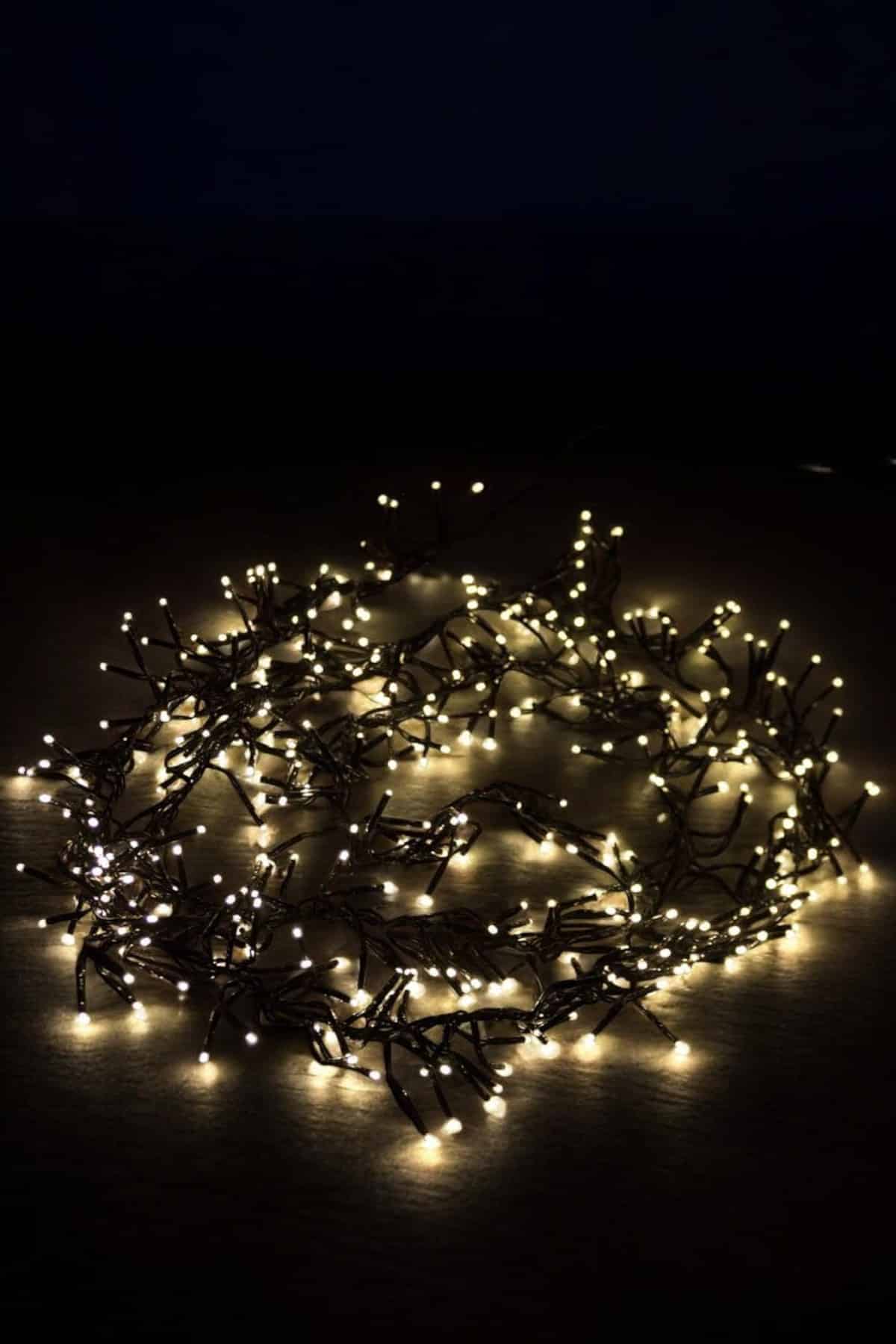 Led Işık 10 Metre Gün Işığı Parlak ve Doğal Ağaç Süsleme - Lisinya