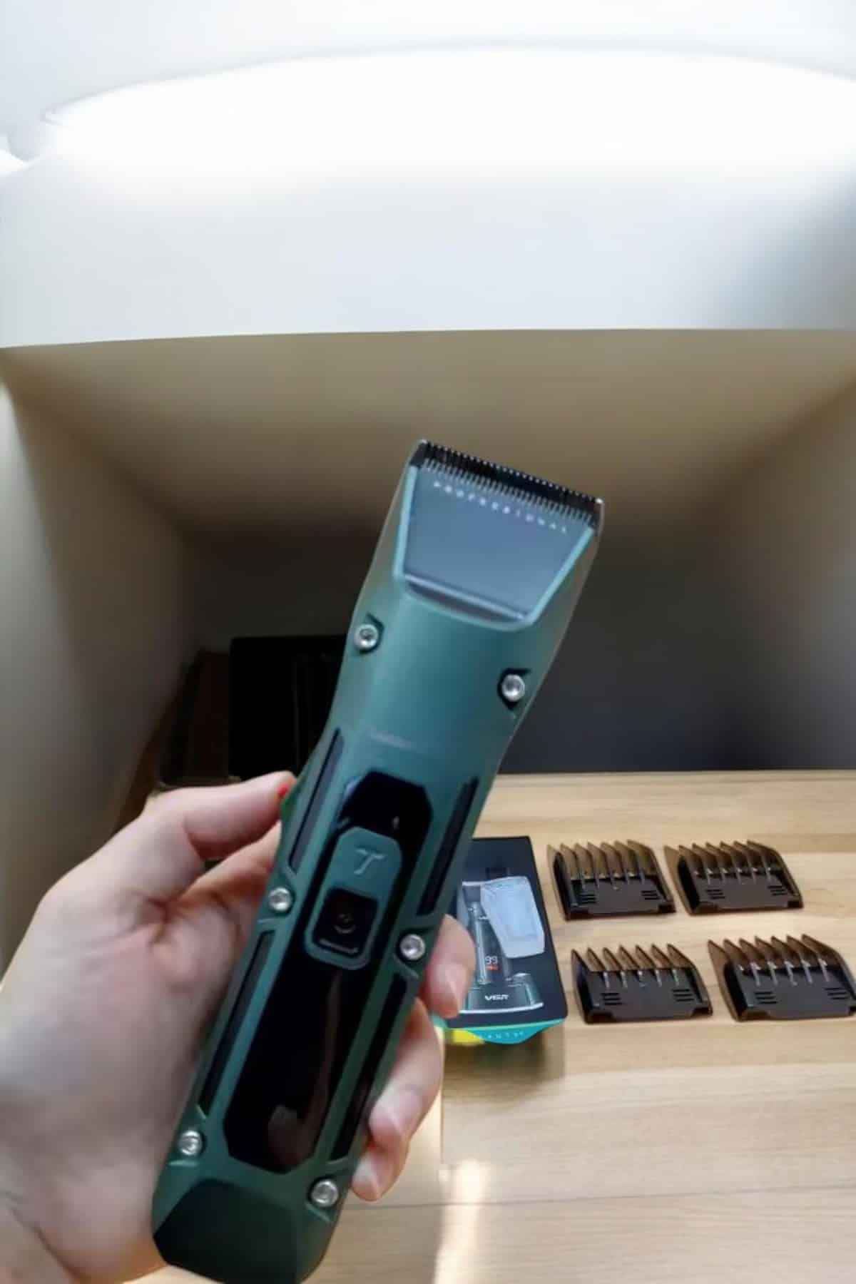 Tıraş Makinesi Dijital Göstergeli Turbo Motor Paslanmaz Çelik - Lisinya