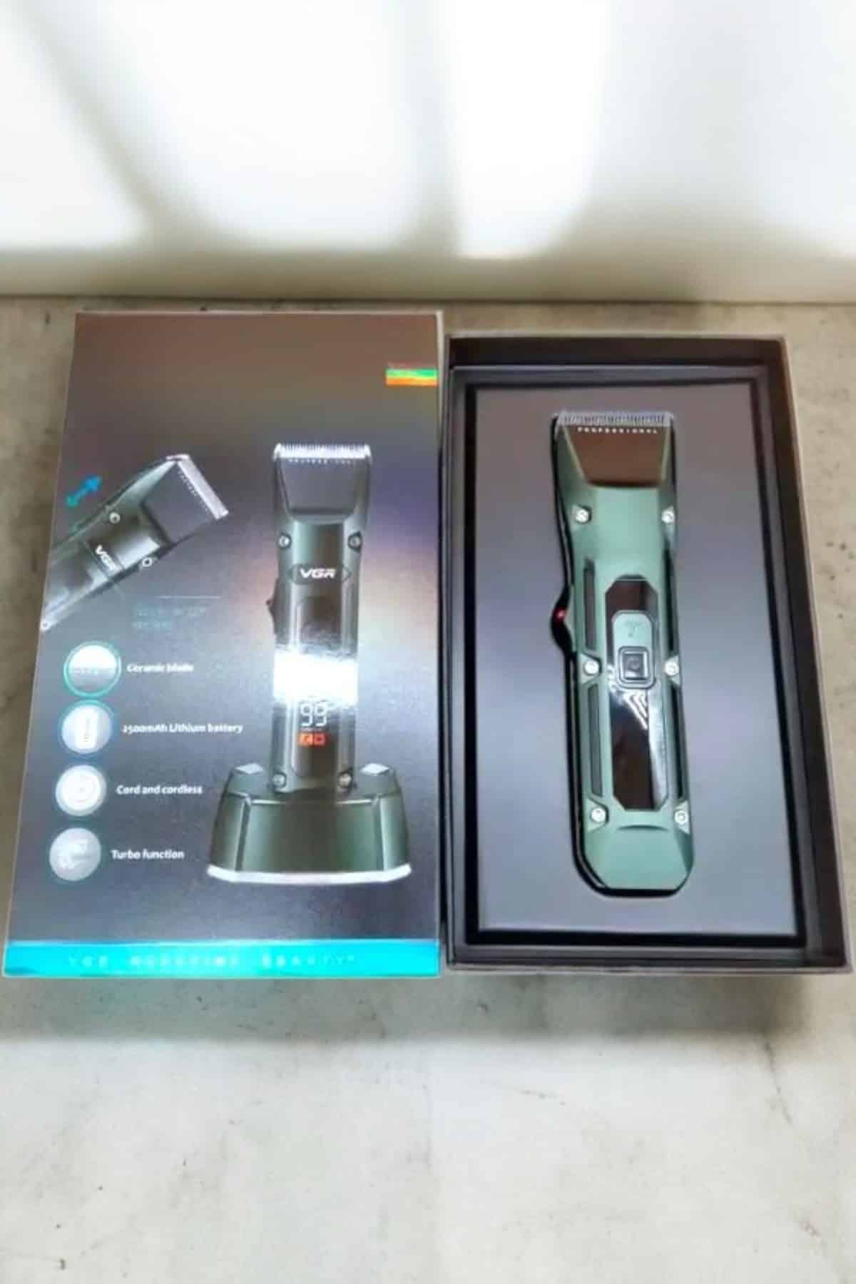 Tıraş Makinesi Uzun Pil Ömrü Şarjlı Günlük Tıraş Makinesi - Lisinya