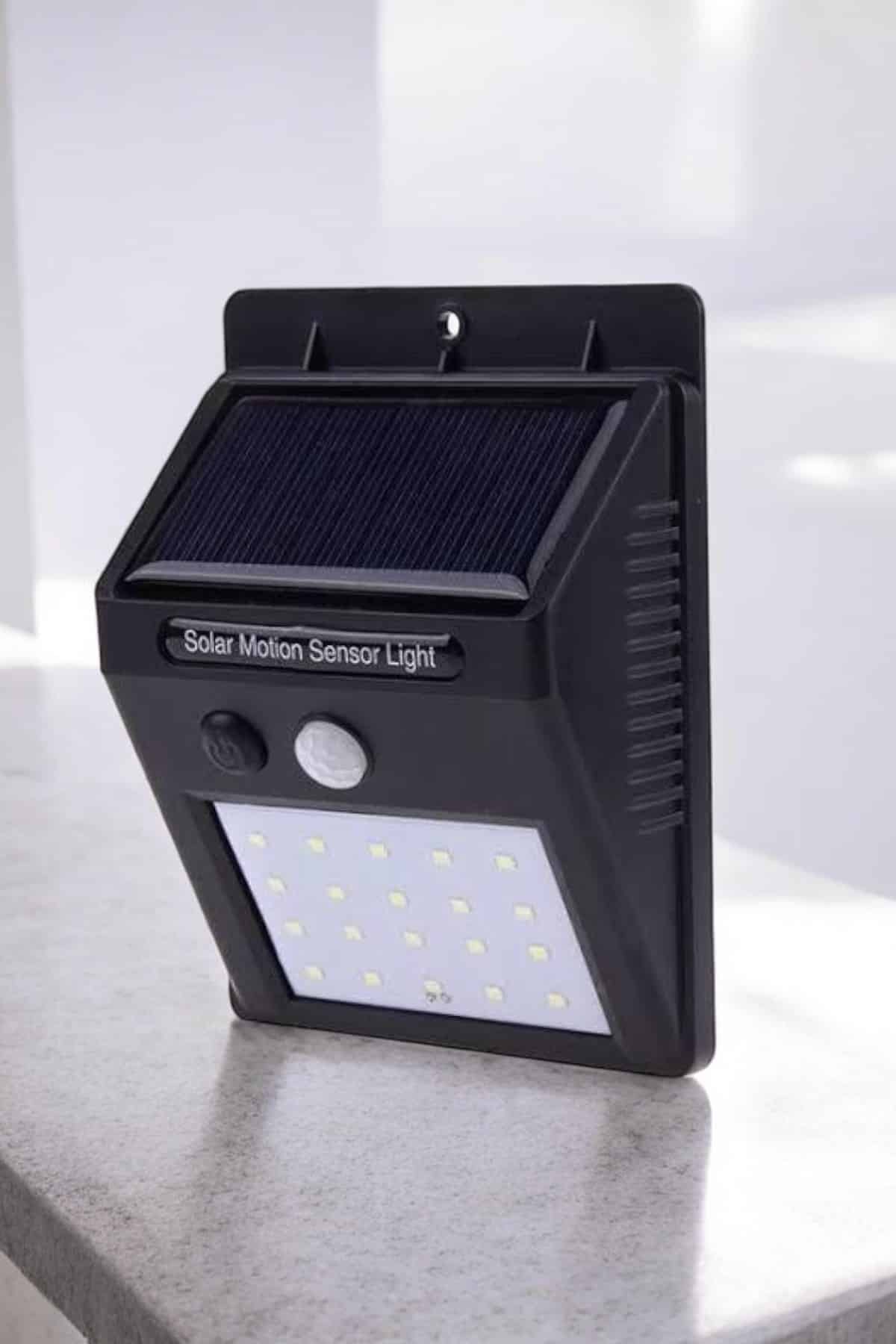 Solar Güneş Enerji Panelli Sensörlü Lamba Enerji Tasarruflu - Lisinya