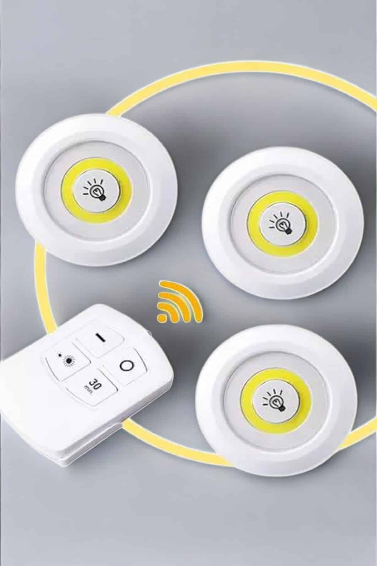 Led Lamba 3'lü Uzaktan Kumandalı Yapışkanlı Beyaz Işık - Lisinya