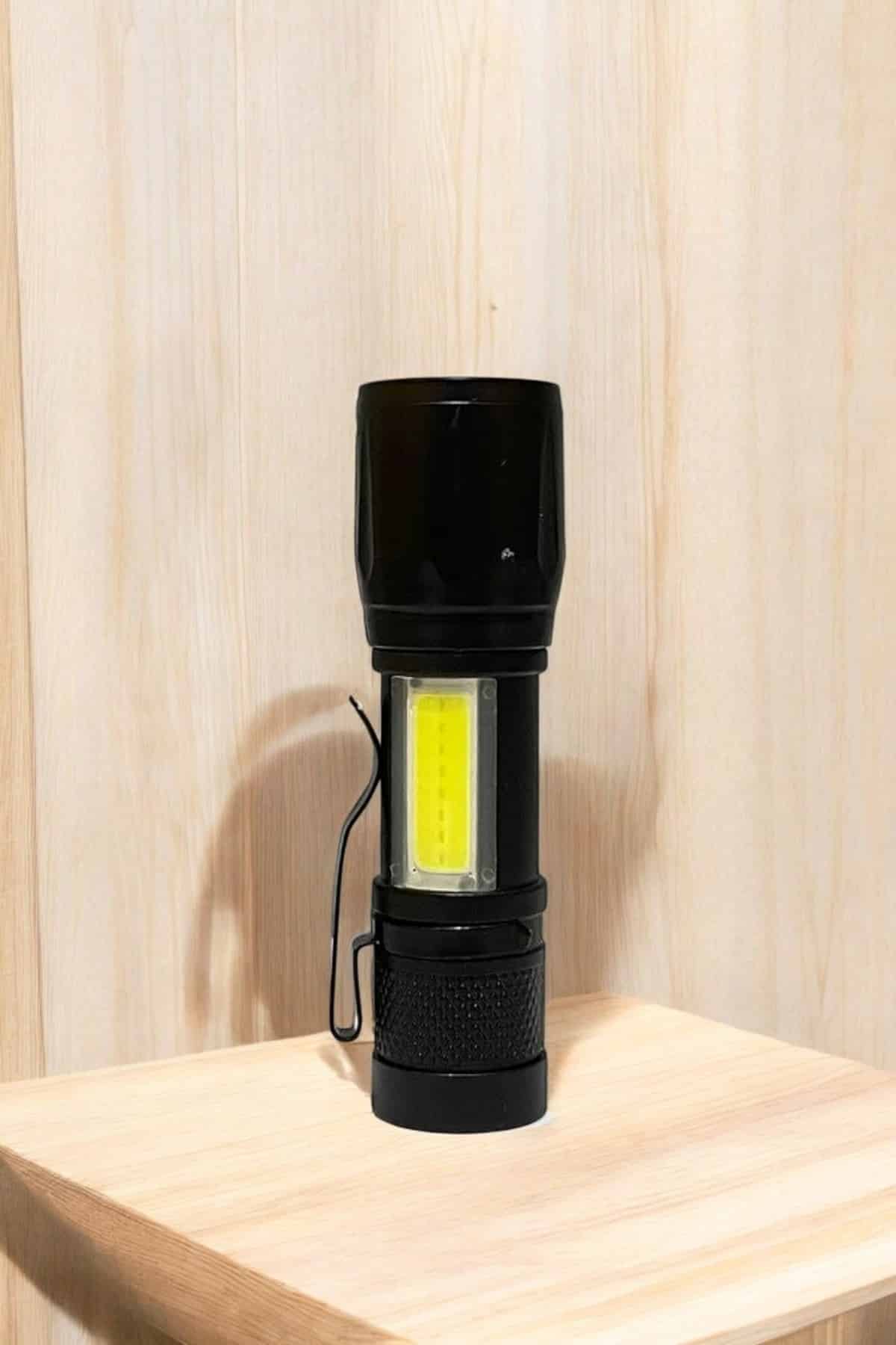 Işıldak El Feneri Kamp Lambası Mini Taşınabilir Acil Durum Lambası Fener Led Işık - Lisinya