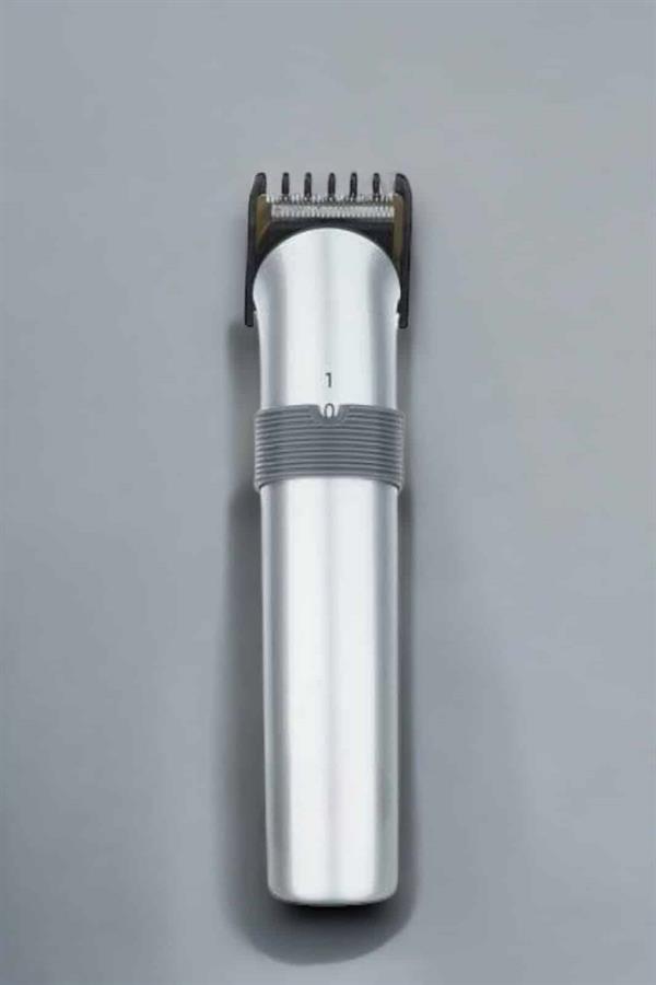 Erkeklere Özel Şarjlı Saç ve Sakal Kesme Tıraş Makinesi Seti - Lisinya