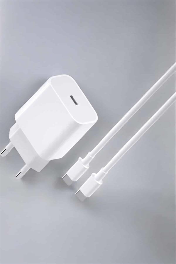 İOS Uyumlu Type-C Girişli Hızlı Şarj 15/15 Pro Max Adaptör ve Kablosu - Lisinya