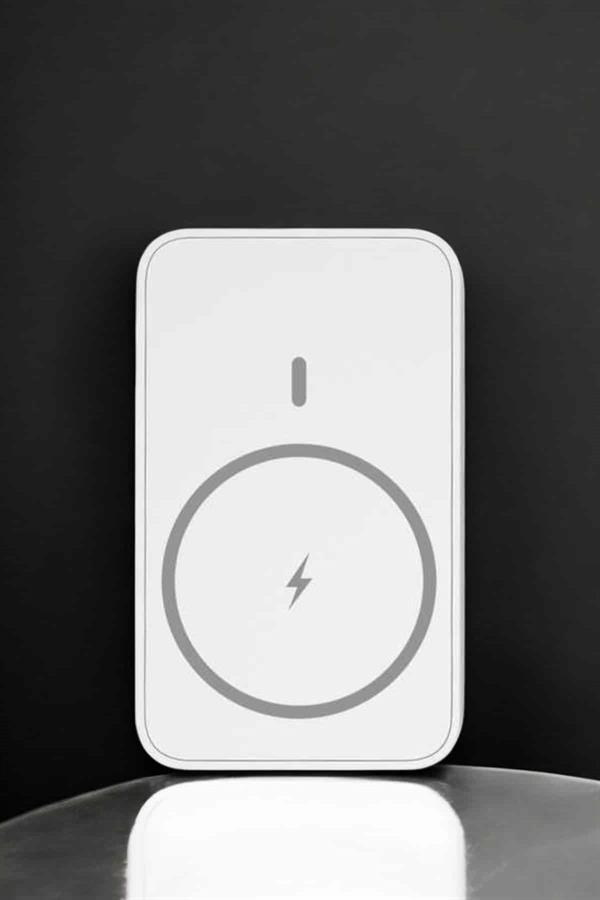 Magsafe Kablosuz Batarya Yüksek Performanslı Manyetik Tasarım Hızlı Şarj - Lisinya