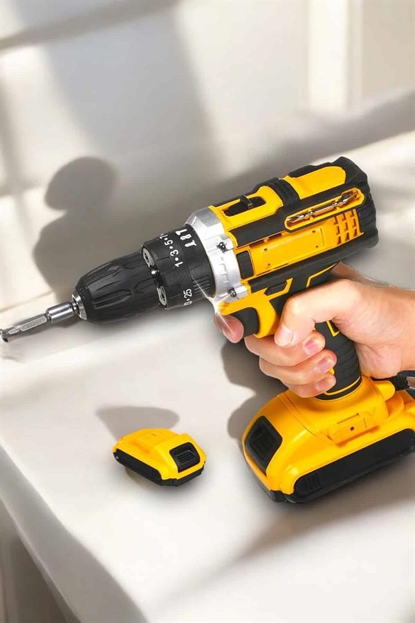 Metal Dişli 24W Akülü Matkap -Çift Bataryalı ve LED Çalışma Işığı ile Tam Set - Lisinya