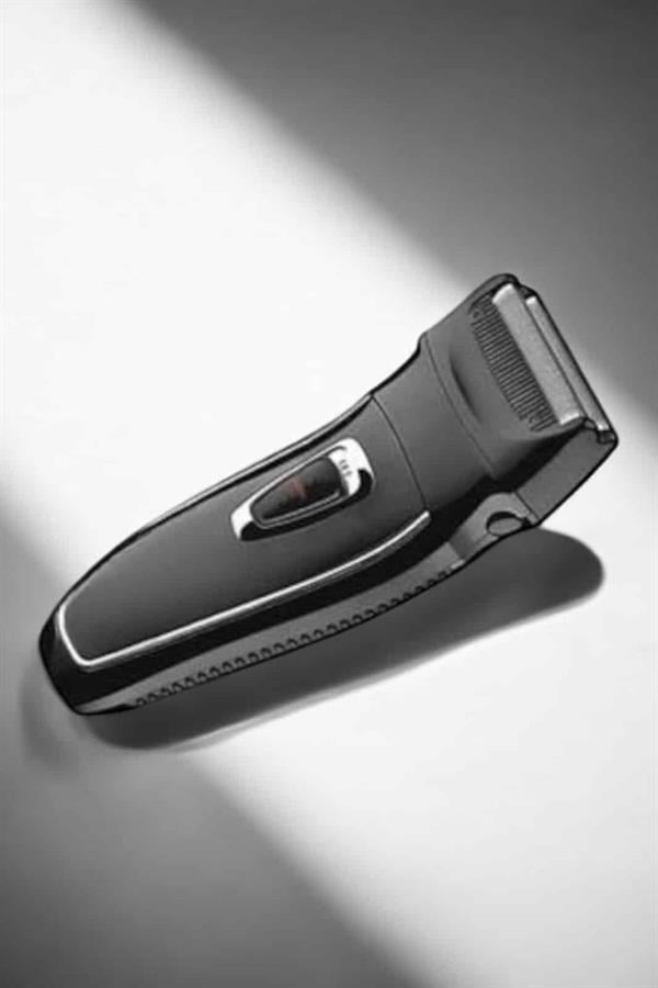 Şarjlı Paslanmaz Çelik Bıçaklı ve Kablosuz Saç Sakal Tıraş Makinesi - Lisinya