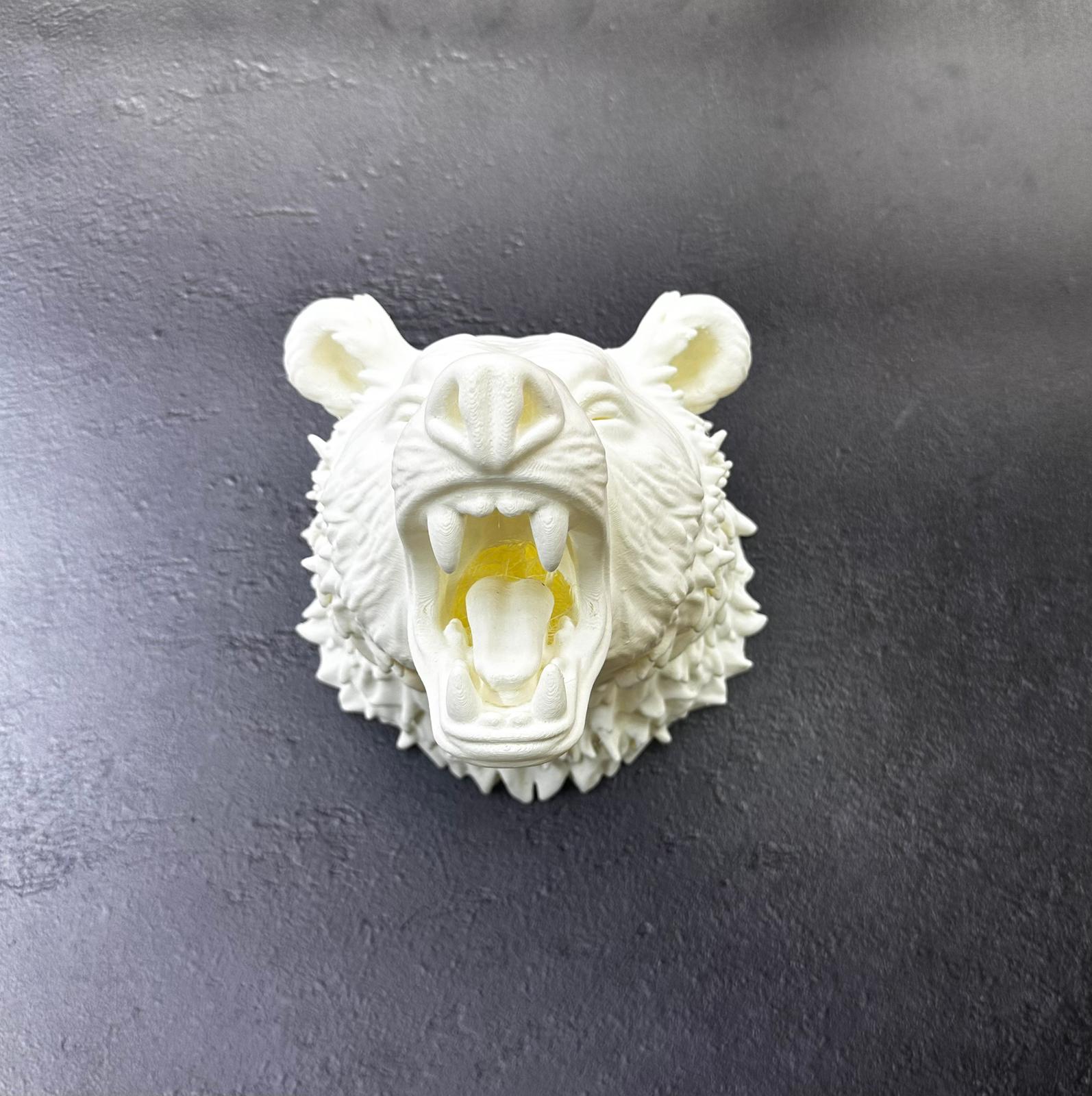 Beyaz Renk 3D Ayı Başı Duvar Dekoru - Lisinya Beyaz Renk 3D Ayı Başı Duvar Dekoru - Lisinya