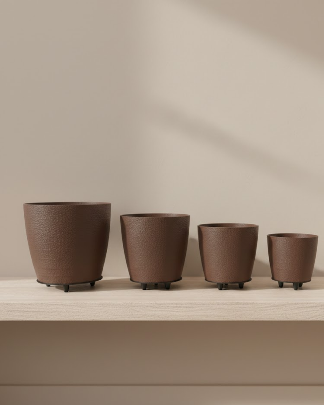 4’lü 3D Kahverengi Dekoratif Vazo Seti Modern Ayaklı Şık Saksı Takımı - Lisinya