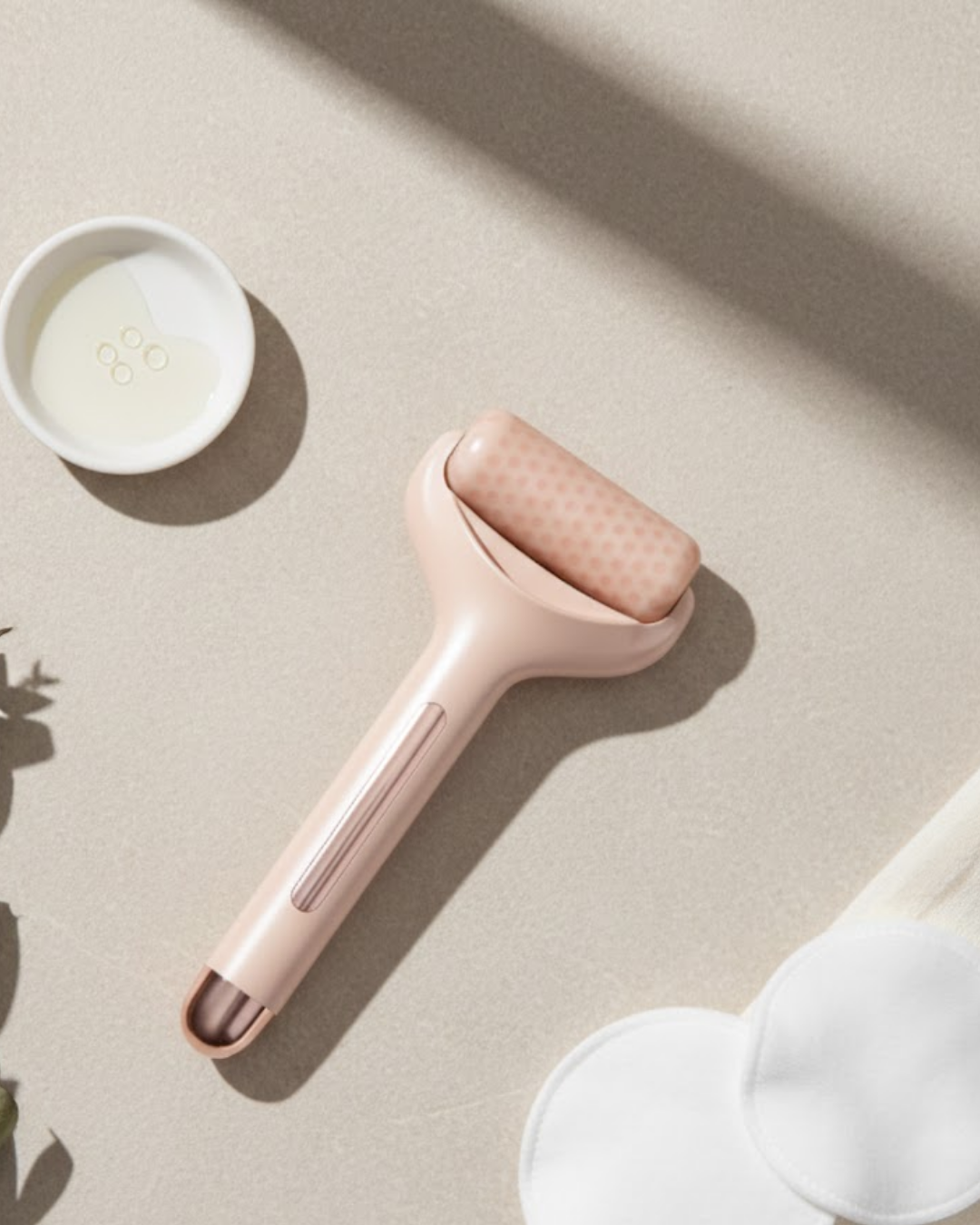 Yüz İçin Buz Silindiri Cilt Sıkılaştırıcı ve Ferahlatıcı Masaj Aleti - Lisinya