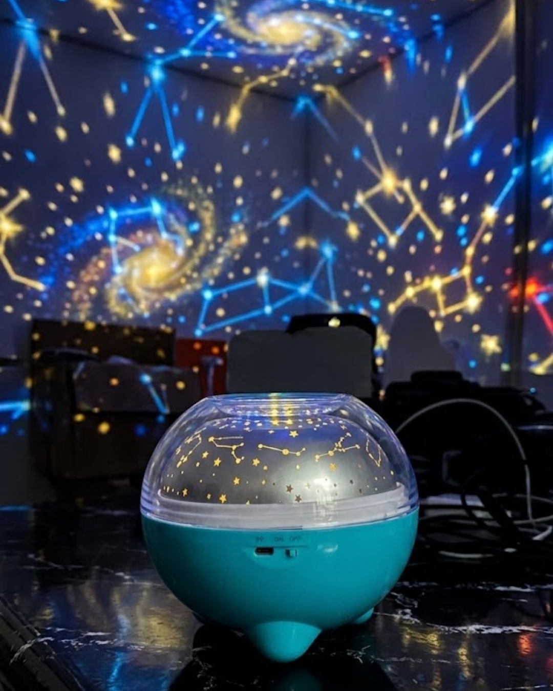 Çok Renkli LED Yıldız Projektör Gece Lambası Bluetooth Müzik Çalar ve Kumandalı Kontrol - Lisinya Çok Renkli LED Yıldız Projektör Gece Lambası Bluetooth Müzik Çalar ve Kumandalı Kontrol - Lisinya