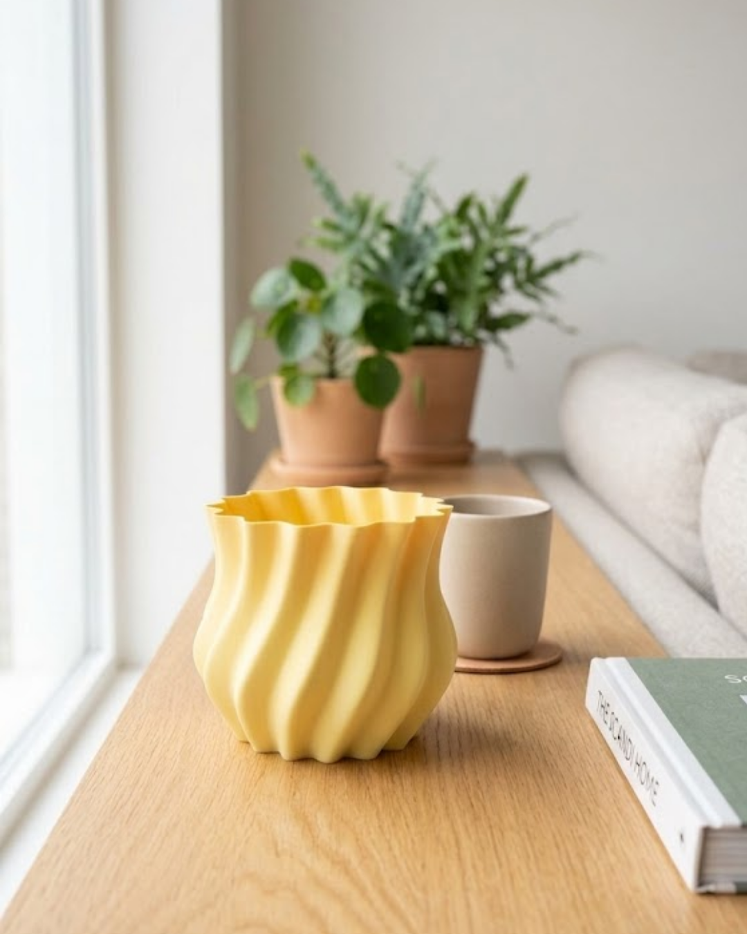 Sarı Kıvrımlı 3D Vazo Estetik Modern Ev ve Ofis Dekoru - Lisinya