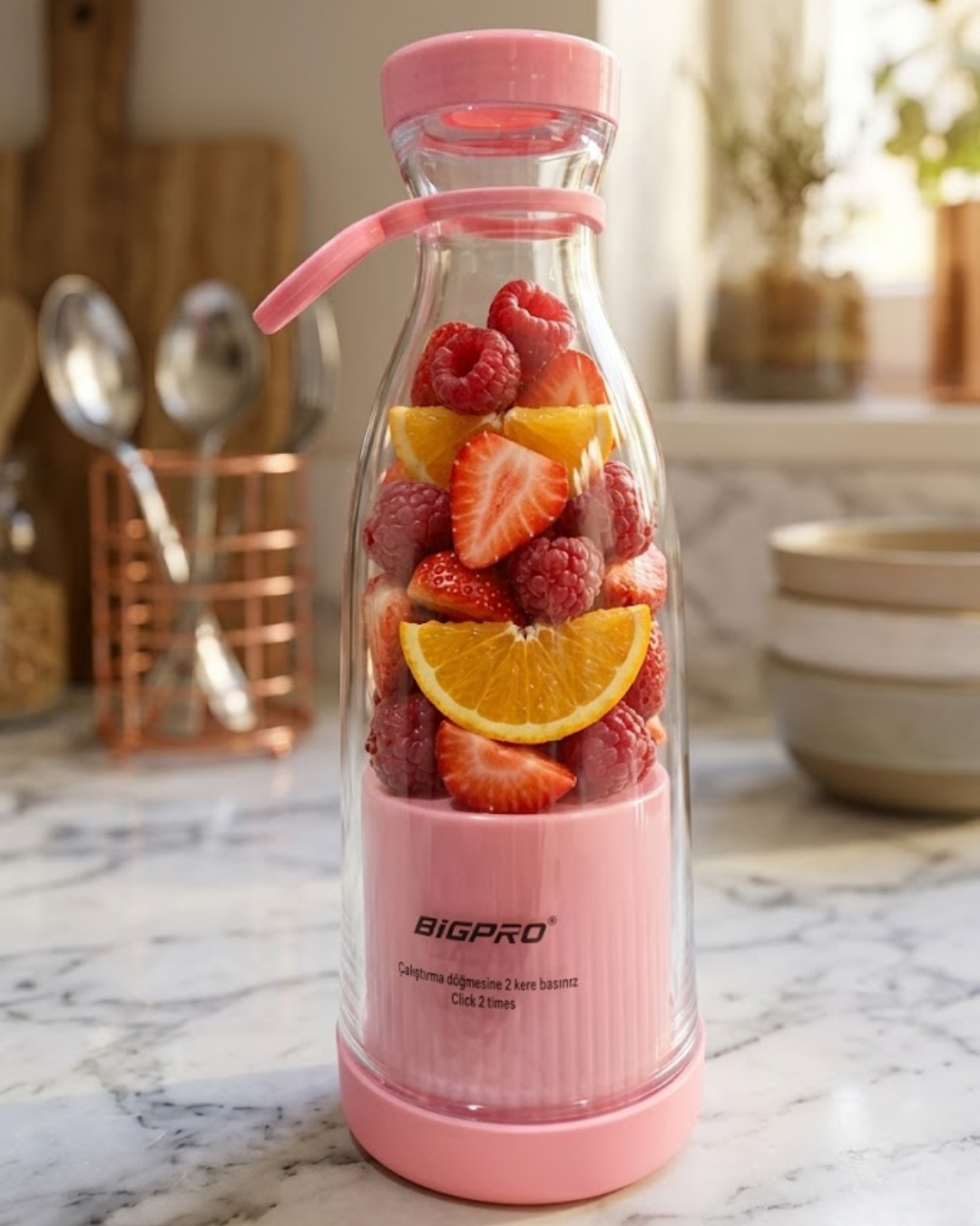 Taşınabilir Blender Smoothie ve Meyve Karıştırıcı Kablosuz Kullanım - Lisinya Taşınabilir Blender Smoothie ve Meyve Karıştırıcı Kablosuz Kullanım - Lisinya