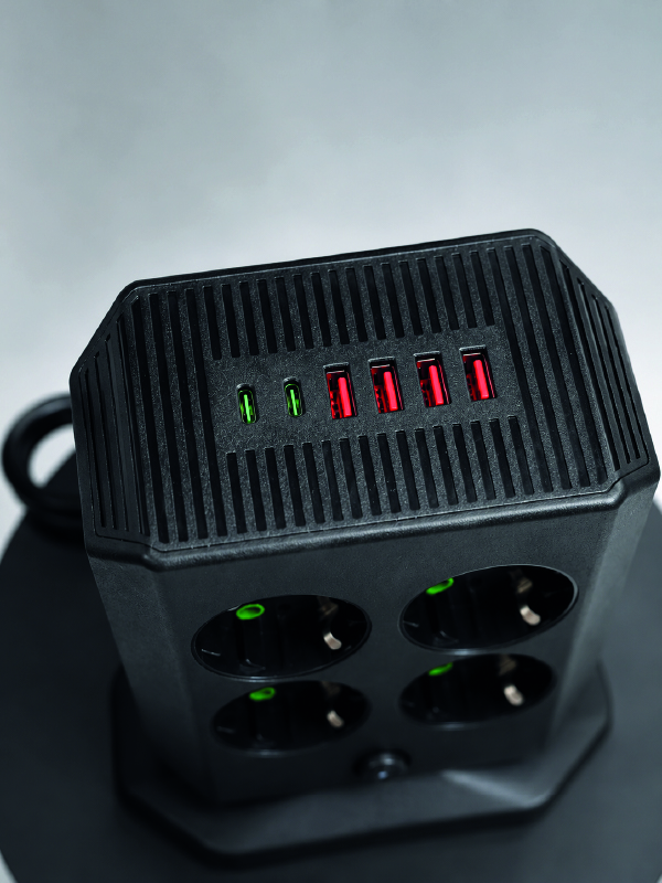 8'li Dikey Çoklu Priz 4 USB 2 Type-C Girişli Akım Korumalı Uzatma Prizi - Lisinya 8'li Dikey Çoklu Priz 4 USB 2 Type-C Girişli Akım Korumalı Uzatma Prizi - Lisinya