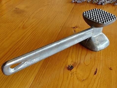 Çelik Et Dövme Aparatı - Lisinya Çelik Et Dövme Aparatı - Lisinya