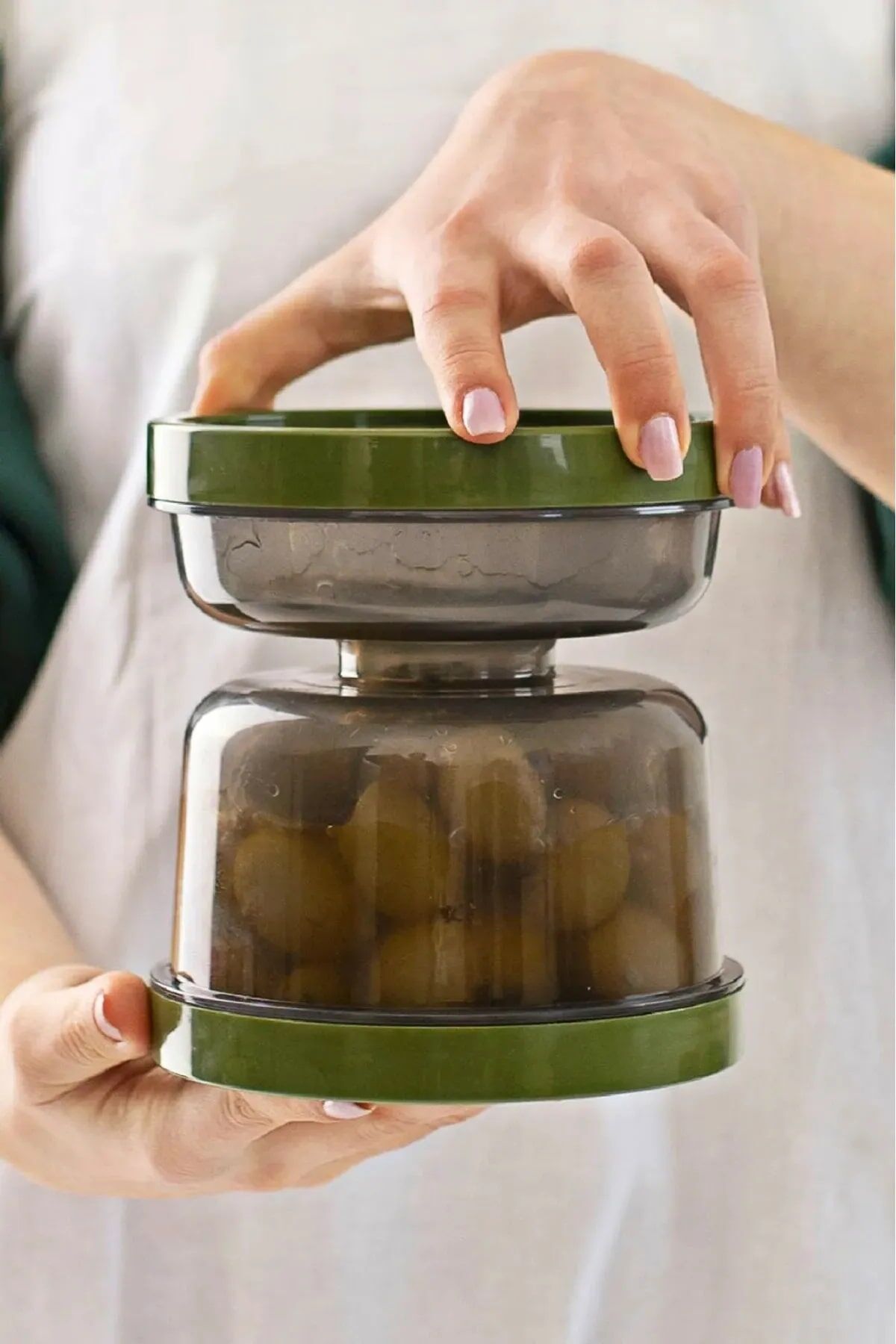 Çift Taraflı Süzgeçli  Kapaklı Zeytinlik - Suyu Süzen Zeytin Turşu Saklama Kabı - Lisinya