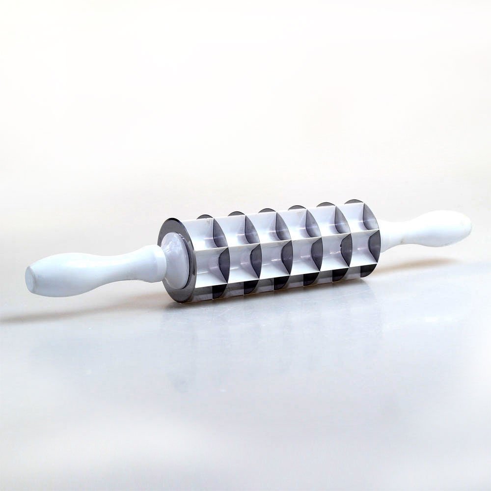 Mantı Merdanesi Kare Mantı Merdanesi 7 Bıçaklı - Lisinya Mantı Merdanesi Kare Mantı Merdanesi 7 Bıçaklı - Lisinya